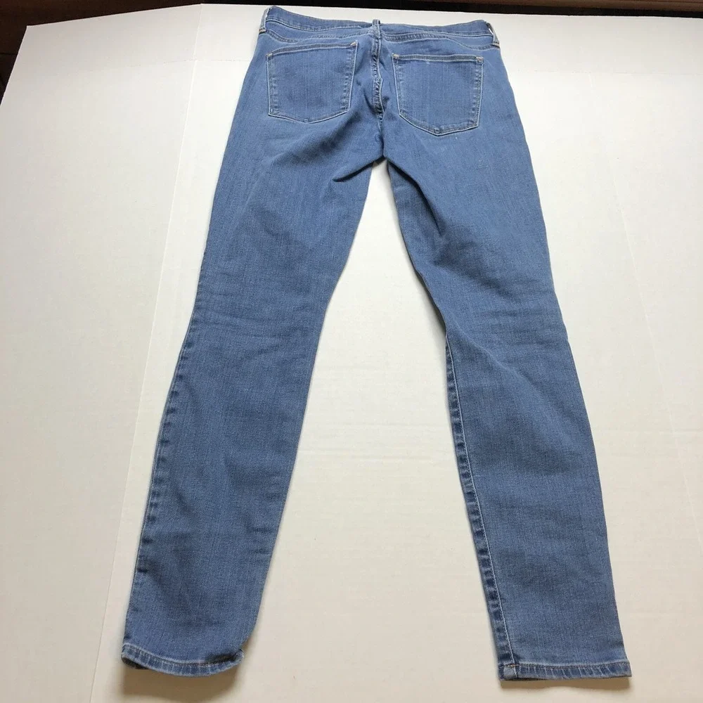 GAP size 28